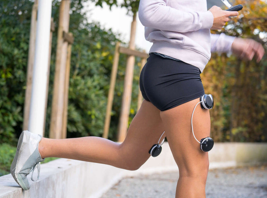 Tone your thighs using the Compex SP 8.0 muscle stimulator