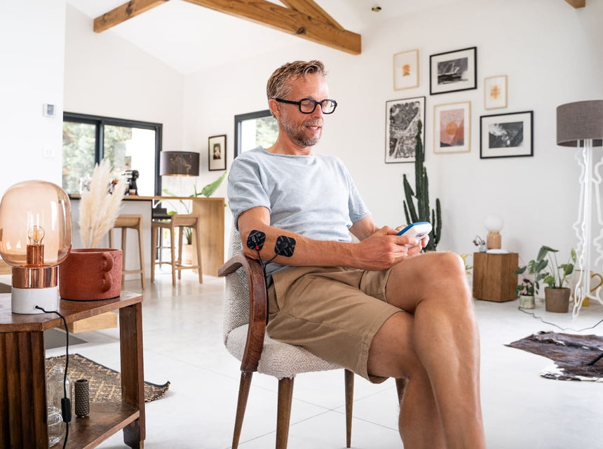 Tratar uma epicondilite (cotovelo de tenista) com a ajuda da eletroestimulação