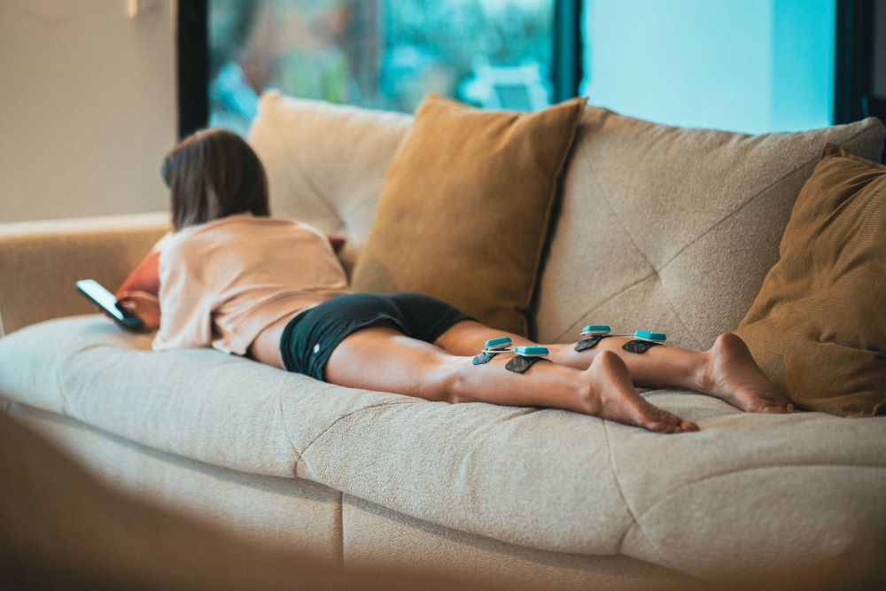 Soulager les Jambes Lourdes avec l'Electrostimulation
