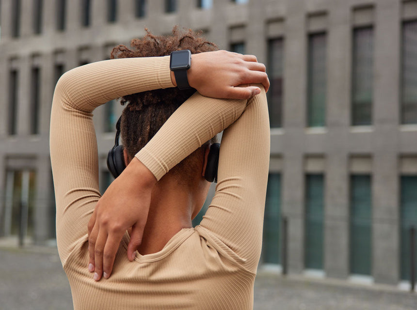 Estiramientos: ¿Por qué y cómo integrarlos en tu rutina diaria?