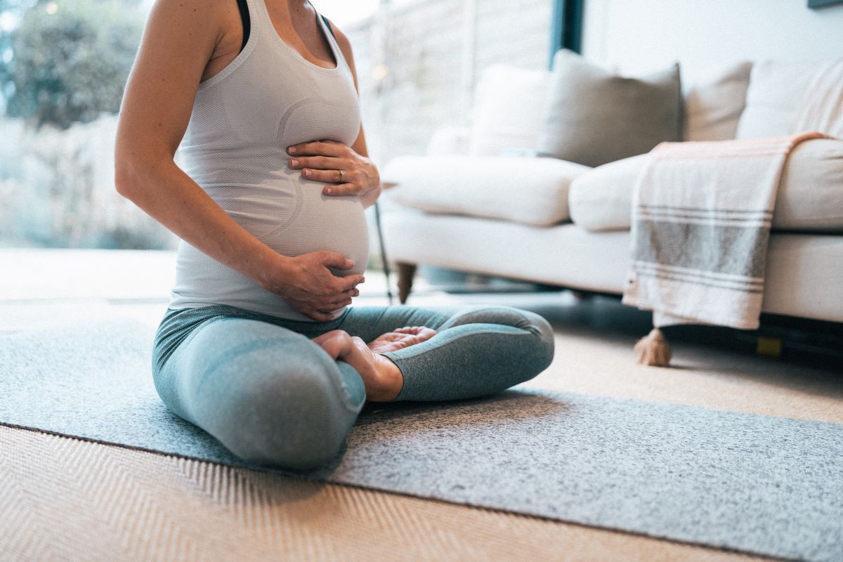 Electrostimulation and Pregnancy: Staying and Getting Back in Shape