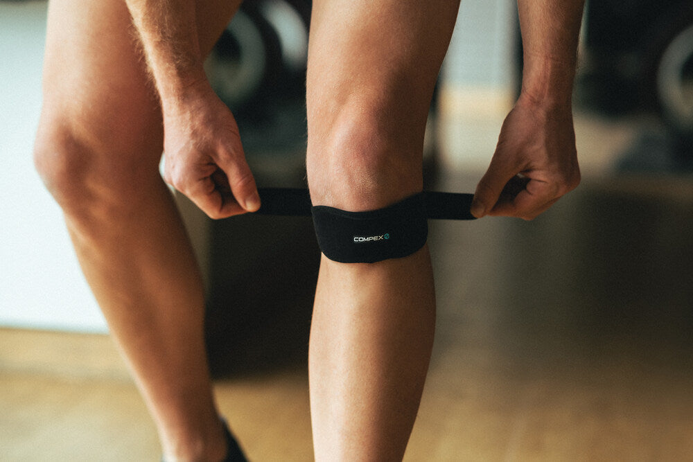 Support during exercise with the Compex Activ'® Patella Strap