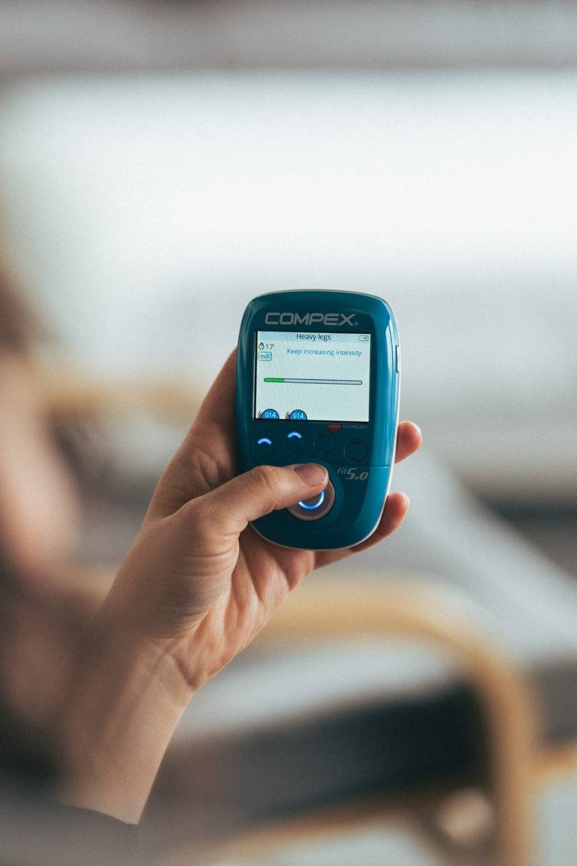 FIT 5.0 Wireless EMS Muscle Stimulator | Compex