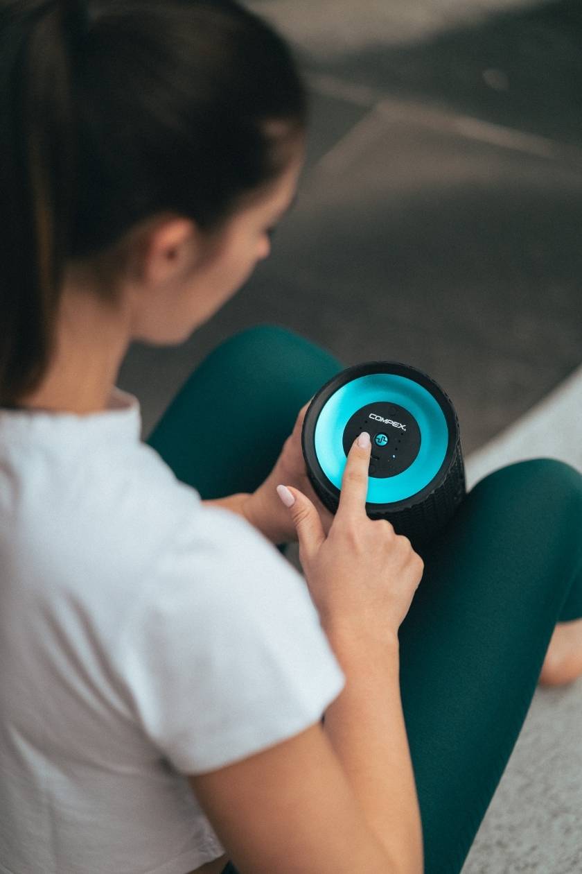 Ion Vibrating Deep Tissue Massage Roller | Compex Ion Vibrating Deep Tissue Massage Roller | Compex