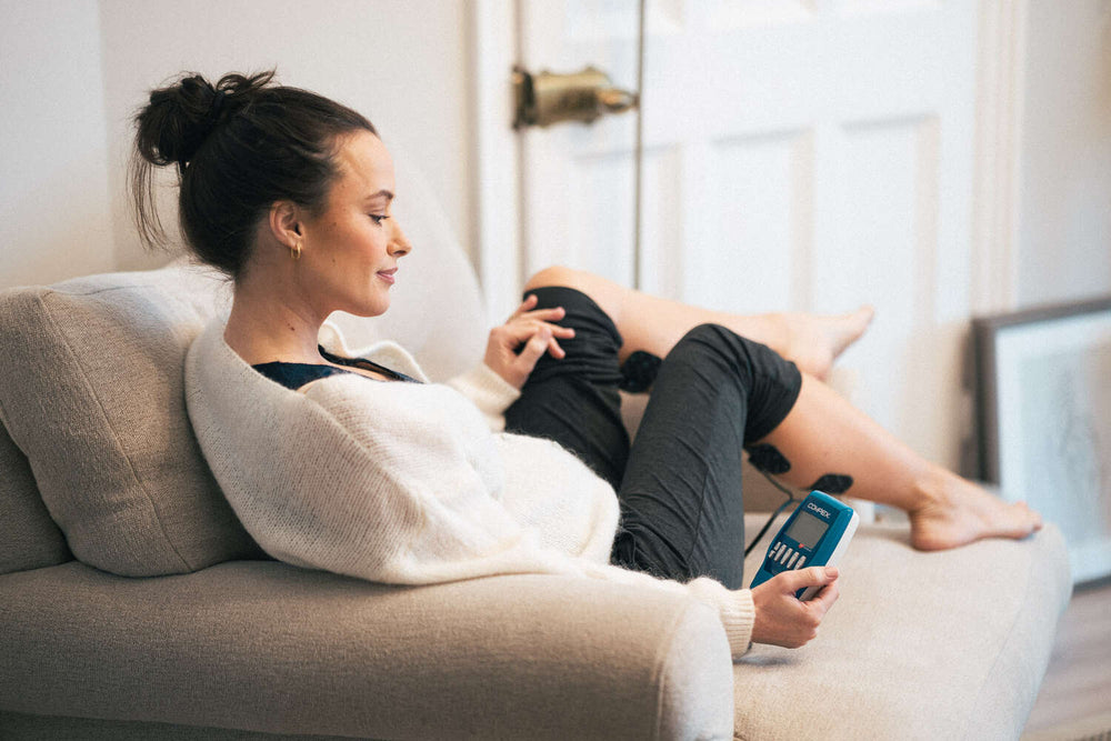 Relax your muscles with the Compex FIT 3.0 EMS muscle stimulator