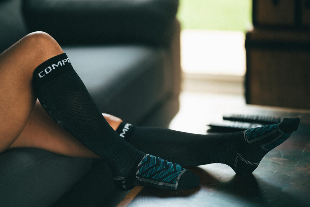 Increase blood flow and lower blood pressure with the Compex Recovery Socks