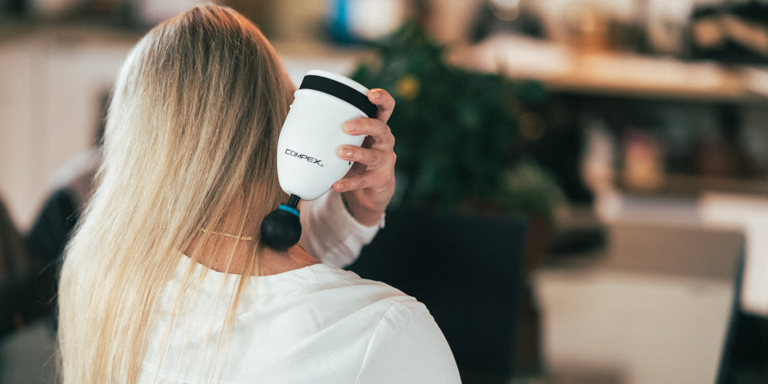 SOULAGER VOS COURBATURES ET MASSER VOS MUSCLES EN PROFONDEUR POUR PLUS DE BIEN-ETRE AVEC LE COMPEX FIXX MINI 