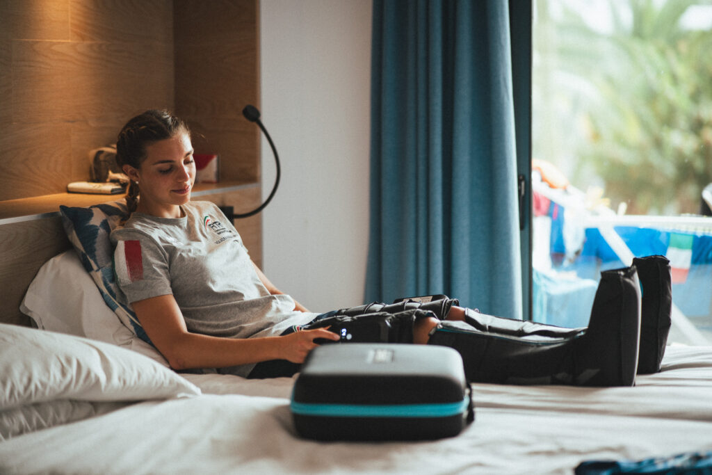 le nazionali italiane di triathlon recuperano con Compex