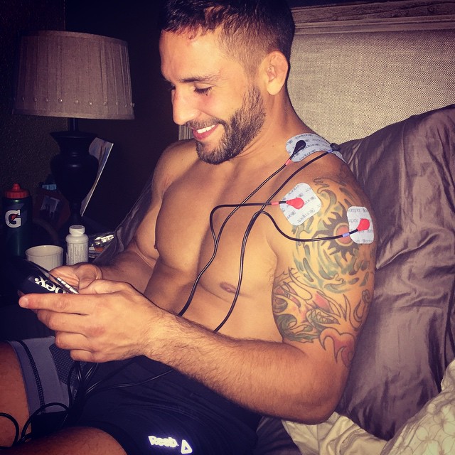 chad-mendes-compex-muscle-stimulator-ufc